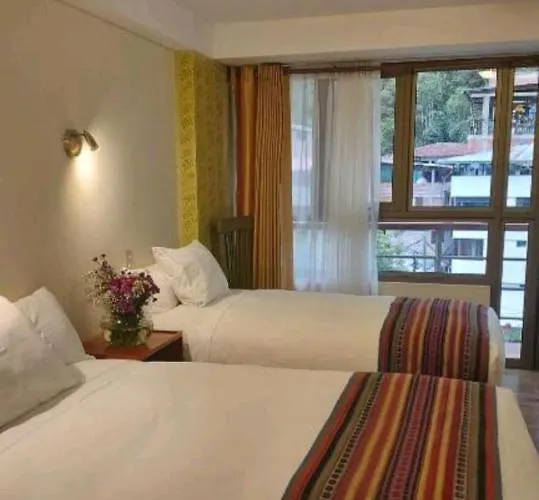Hotel Pucara 3*